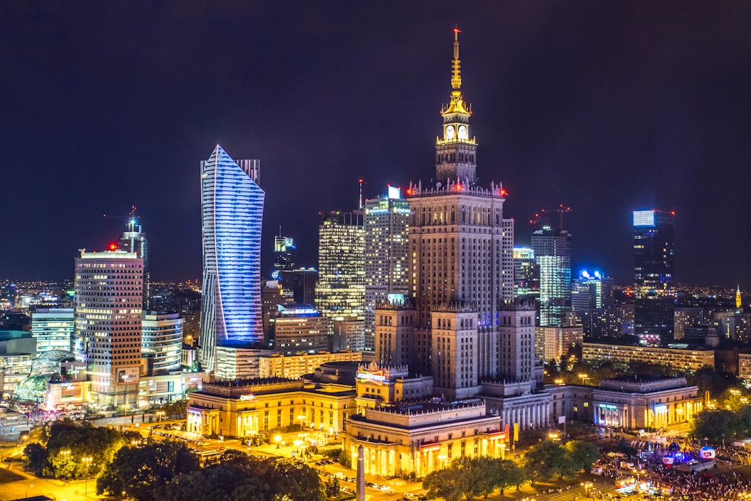 Panorama Warszawy nocą – obsługa IT dla firm SmartLan